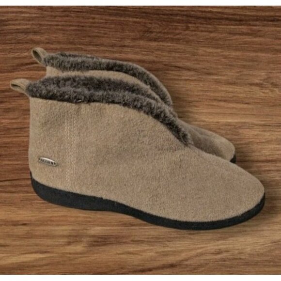 Acorn Slippers Booties Wool Faux Fur Lined Brown Tan Winter Cozy Womens Sz 8-9 - Picture 1 of 14